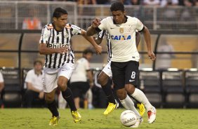 Durante a partida entre Corinthians x Santos realizada esta tarde no estdio do Pacaembu, primeiro jogo da final do Campeonato Paulista de 2013