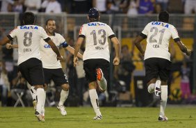 Durante a partida entre Corinthians x Santos realizada esta tarde no estdio do Pacaembu, primeiro jogo da final do Campeonato Paulista de 2013