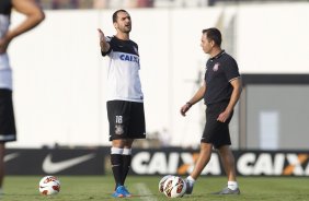 Durante o treino do Corinthians realizado esta tarde no CT Joaquim Grava, zona leste de So Paulo; o prximo jogo do time ser quarta-feira, dia 15/05, contra o Boca Juniors, da Argentina, no estdio do Pacaembu, jogo da volta, vlido pela Copa Libertadores da Amrica 2013 ; SP/SP - 14/05/2013