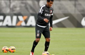 Gil durante Treino do Corinthians realizado no CT Joaquim Grava