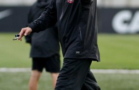 O tcnico Tite durante Treino do Corinthians realizado no CT Joaquim Grava
