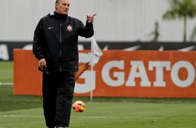 O tcnico Tite durante Treino do Corinthians realizado no CT Joaquim Grava