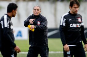 O tcnico Tite durante Treino do Corinthians realizado no CT Joaquim Grava