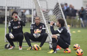 Durante o treino desta manh no CT Joaquim Grava, no Parque Ecolgico do Tiete. O prximo jogo da equipe ser quarta-feira, dia 05/06, contra o Cruzeiro, na Arena do Jacar, jogo vlido pela 4 rodada do Campeonato Brasileiro de 2013