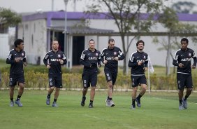 Durante o treino desta manh no CT Joaquim Grava, no Parque Ecolgico do Tiete. O prximo jogo da equipe ser quarta-feira, dia 05/06, contra o Cruzeiro, na Arena do Jacar, jogo vlido pela 4 rodada do Campeonato Brasileiro de 2013