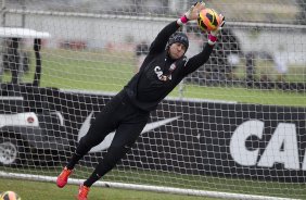 Durante o treino desta manh no CT Joaquim Grava, no Parque Ecolgico do Tiete. O prximo jogo da equipe ser quarta-feira, dia 05/06, contra o Cruzeiro, na Arena do Jacar, jogo vlido pela 4 rodada do Campeonato Brasileiro de 2013