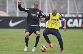 Durante o treino desta manh no CT Joaquim Grava, no Parque Ecolgico do Tiete. O prximo jogo da equipe ser quarta-feira, dia 05/06, contra o Cruzeiro, na Arena do Jacar, jogo vlido pela 4 rodada do Campeonato Brasileiro de 2013