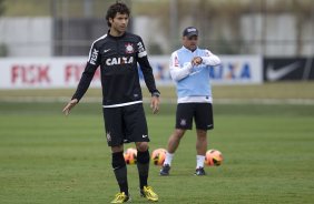 Durante o treino desta manh no CT Joaquim Grava, no Parque Ecolgico do Tiete. O prximo jogo da equipe ser quarta-feira, dia 05/06, contra o Cruzeiro, na Arena do Jacar, jogo vlido pela 4 rodada do Campeonato Brasileiro de 2013