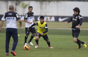 Durante o treino desta manh no CT Joaquim Grava, no Parque Ecolgico do Tiete. O prximo jogo da equipe ser quarta-feira, dia 05/06, contra o Cruzeiro, na Arena do Jacar, jogo vlido pela 4 rodada do Campeonato Brasileiro de 2013