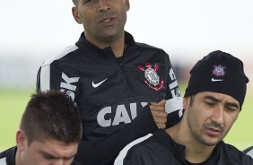 Durante o treino desta manh no CT Joaquim Grava, no Parque Ecolgico do Tiete. O prximo jogo da equipe ser quarta-feira, dia 05/06, contra o Cruzeiro, na Arena do Jacar, jogo vlido pela 4 rodada do Campeonato Brasileiro de 2013