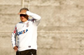O técnico Tite durante Treino do Corinthians realizado no CT Joaquim Grava