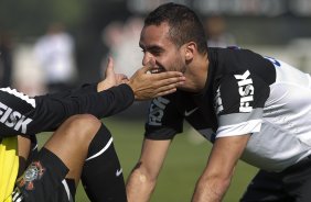 Durante o treino desta manh no CT Joaquim Grava, no Parque Ecolgico do Tiete. O prximo jogo da equipe ser dia 03/07, domingo, no Morumbi, jogo de ida vlido pela Recopa 2013