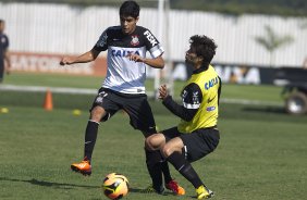 Durante o treino desta manh no CT Joaquim Grava, no Parque Ecolgico do Tiete. O prximo jogo da equipe ser dia 03/07, domingo, no Morumbi, jogo de ida vlido pela Recopa 2013