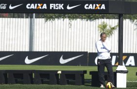 Durante o treino desta manh no CT Joaquim Grava, no Parque Ecolgico do Tiete. O prximo jogo da equipe ser dia 03/07, domingo, no Morumbi, jogo de ida vlido pela Recopa 2013