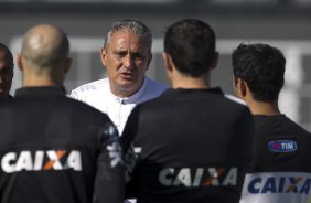 Durante o treino desta manh no CT Joaquim Grava, no Parque Ecolgico do Tiete. O prximo jogo da equipe ser dia 03/07, domingo, no Morumbi, jogo de ida vlido pela Recopa 2013