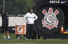 Durante o treino desta manh no CT Joaquim Grava, no Parque Ecolgico do Tiete. O prximo jogo da equipe ser dia 03/07, domingo, no Morumbi, jogo de ida vlido pela Recopa 2013