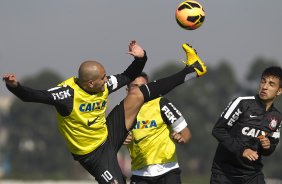 Durante o treino desta manh no CT Joaquim Grava, no Parque Ecolgico do Tiete. O prximo jogo da equipe ser dia 03/07, domingo, no Morumbi, jogo de ida vlido pela Recopa 2013