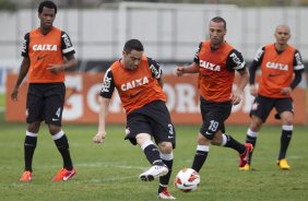 Durante o treino desta tarde no CT Joaquim Grava, no Parque Ecolgico do Tiete. O prximo jogo da equipe ser dia 03/07, domingo, no Morumbi, jogo de ida vlido pela Recopa 2013