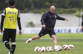 Durante o treino desta tarde no CT Joaquim Grava, no Parque Ecolgico do Tiete. O prximo jogo da equipe ser dia 03/07, domingo, no Morumbi, jogo de ida vlido pela Recopa 2013