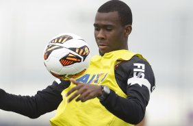 Durante o treino desta tarde no CT Joaquim Grava, no Parque Ecolgico do Tiete. O prximo jogo da equipe ser dia 03/07, domingo, no Morumbi, jogo de ida vlido pela Recopa 2013