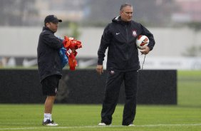 Durante o treino desta manh no CT Joaquim Grava, no Parque Ecolgico do Tiete. O prximo jogo da equipe ser dia 03/07, domingo, no Morumbi, jogo de ida vlido pela Recopa 2013