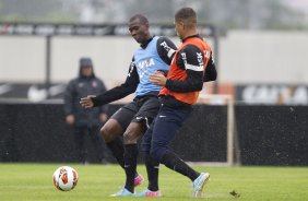 Durante o treino desta manh no CT Joaquim Grava, no Parque Ecolgico do Tiete. O prximo jogo da equipe ser dia 03/07, domingo, no Morumbi, jogo de ida vlido pela Recopa 2013