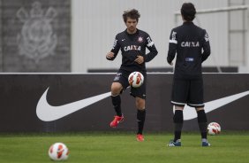 Durante o treino desta manh no CT Joaquim Grava, no Parque Ecolgico do Tiete. O prximo jogo da equipe ser dia 03/07, domingo, no Morumbi, jogo de ida vlido pela Recopa 2013