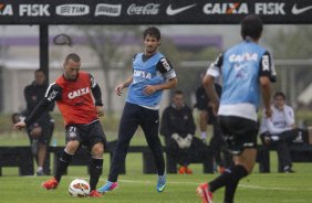 Durante o treino desta manh no CT Joaquim Grava, no Parque Ecolgico do Tiete. O prximo jogo da equipe ser dia 03/07, domingo, no Morumbi, jogo de ida vlido pela Recopa 2013