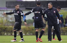 Durante o treino desta manh no CT Joaquim Grava, no Parque Ecolgico do Tiete. O prximo jogo da equipe ser dia 03/07, domingo, no Morumbi, jogo de ida vlido pela Recopa 2013