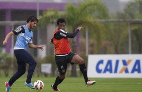 Durante o treino desta manh no CT Joaquim Grava, no Parque Ecolgico do Tiete. O prximo jogo da equipe ser dia 03/07, domingo, no Morumbi, jogo de ida vlido pela Recopa 2013