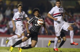 Durante a partida entre So Paulo x Corinthians, realizada esta noite no estdio do Morumbi, jogo de ida da Recopa 2013