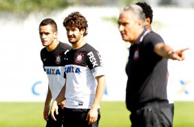 Renato Auguto e Alexandre Pato do Corinthians durante treino realizado no CT Joaquim Grava