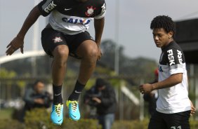 Durante o treino desta manh no CT Joaquim Grava, no Parque Ecolgico do Tiete. O prximo jogo da equipe ser domingo, dia 14/07, no estdio do Pacaembu, contra o Atltico-MG, 7 rodada do Campeonato Brasileiro de 2013