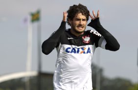 Durante o treino desta manh no CT Joaquim Grava, no Parque Ecolgico do Tiete. O prximo jogo da equipe ser domingo, dia 14/07, no estdio do Pacaembu, contra o Atltico-MG, 7 rodada do Campeonato Brasileiro de 2013