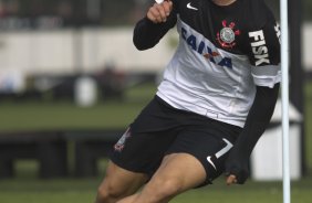 Durante o treino desta manh no CT Joaquim Grava, no Parque Ecolgico do Tiete. O prximo jogo da equipe ser domingo, dia 14/07, no estdio do Pacaembu, contra o Atltico-MG, 7 rodada do Campeonato Brasileiro de 2013