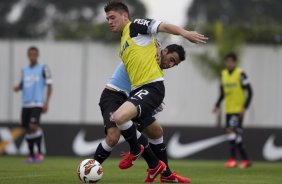 Durante o treino desta tarde no CT Joaquim Grava, no Parque Ecológico do Tiete. O próximo jogo da equipe será quarta-feira, dia 17/07, no estádio do Pacaembu, contra o São Paulo, jogo da volta válido pela Recopa 2013