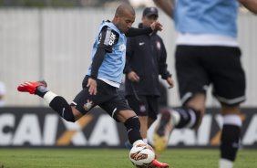 Durante o treino desta tarde no CT Joaquim Grava, no Parque Ecológico do Tiete. O próximo jogo da equipe será quarta-feira, dia 17/07, no estádio do Pacaembu, contra o São Paulo, jogo da volta válido pela Recopa 2013