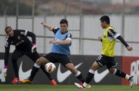 Durante o treino desta tarde no CT Joaquim Grava, no Parque Ecológico do Tiete. O próximo jogo da equipe será quarta-feira, dia 17/07, no estádio do Pacaembu, contra o São Paulo, jogo da volta válido pela Recopa 2013