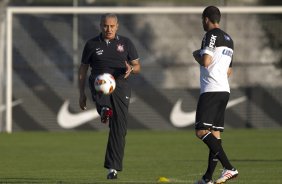 Durante o treino desta tarde no CT Joaquim Grava, no Parque Ecolgico do Tiete. O prximo jogo da equipe ser amanh, quarta-feira, dia 17/07, no estdio do Pacaembu, contra o So Paulo, jogo da volta vlido pela Recopa 2013