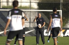 Durante o treino desta tarde no CT Joaquim Grava, no Parque Ecológico do Tiete. O próximo jogo da equipe será amanhã, quarta-feira, dia 17/07, no estádio do Pacaembu, contra o São Paulo, jogo da volta válido pela Recopa 2013
