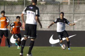 Durante o treino desta tarde no CT Joaquim Grava, no Parque Ecolgico do Tiete. O prximo jogo da equipe ser amanh, quarta-feira, dia 17/07, no estdio do Pacaembu, contra o So Paulo, jogo da volta vlido pela Recopa 2013