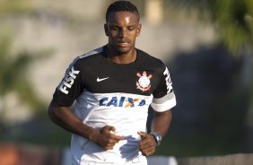 Durante o treino desta tarde no CT Joaquim Grava, no Parque Ecolgico do Tiete. O prximo jogo da equipe ser amanh, quarta-feira, dia 17/07, no estdio do Pacaembu, contra o So Paulo, jogo da volta vlido pela Recopa 2013