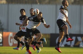 Durante o treino desta tarde no CT Joaquim Grava, no Parque Ecolgico do Tiete. O prximo jogo da equipe ser amanh, quarta-feira, dia 17/07, no estdio do Pacaembu, contra o So Paulo, jogo da volta vlido pela Recopa 2013