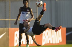 Durante o treino desta tarde no CT Joaquim Grava, no Parque Ecolgico do Tiete. O prximo jogo da equipe ser amanh, quarta-feira, dia 17/07, no estdio do Pacaembu, contra o So Paulo, jogo da volta vlido pela Recopa 2013