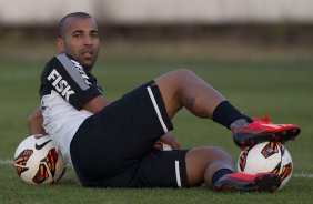 Durante o treino desta tarde no CT Joaquim Grava, no Parque Ecológico do Tiete. O próximo jogo da equipe será amanhã, quarta-feira, dia 17/07, no estádio do Pacaembu, contra o São Paulo, jogo da volta válido pela Recopa 2013