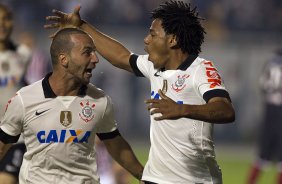 Durante a partida entre Corinthians x São Paulo, realizada esta noite no estádio do Pacaembu, jogo da volta, decisão da Recopa 2013