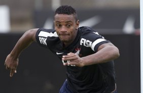 Durante o treino desta manh no CT Joaquim Grava, no Parque Ecolgico do Tiete. O prximo jogo da equipe ser domingo, dia 28/07, no Pacaembu, contra o So Paulo, pela 9 rodada do Campeonato Brasileiro de 2013