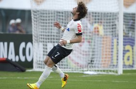 Durante a partida entre Corinthians x São Paulo, realizada esta tarde no estádio do Pacaembu, válida pela 9ª rodada do Campeonato Brasileiro de 2013