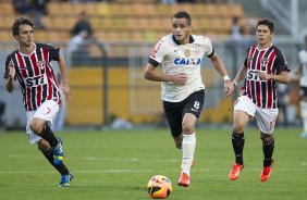 Durante a partida entre Corinthians x So Paulo, realizada esta tarde no estdio do Pacaembu, vlida pela 9 rodada do Campeonato Brasileiro de 2013