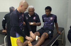 Nos vestiários antes da partida entre Corinthians x Grêmio, realizada esta noite no estádio do Pacaembu, válida pela 10ª rodada do Campeonato Brasileiro de 2013